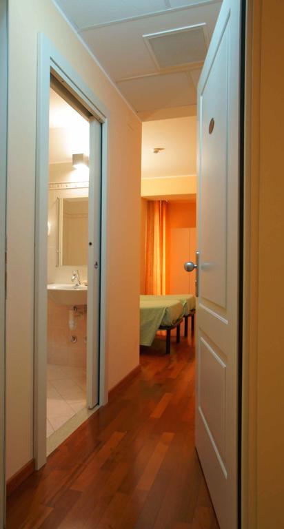 Caprice Hotell Avigliana Rum bild